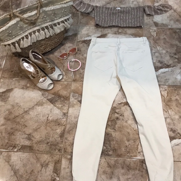 NWOT Free People slightly destroyed Tight pants 💕 - Picture 5 of 5